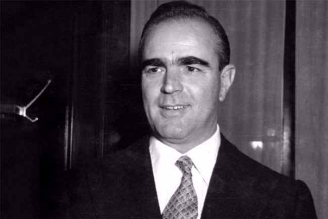 Σαν σήμερα.... 13 Μαρτίου 1978 ο Κωνσταντίνος Καραμανλής ''Καθιερώνει'' την 35ετια με πλήρη σύνταξη στα 58 έτη...!!!!!!!!